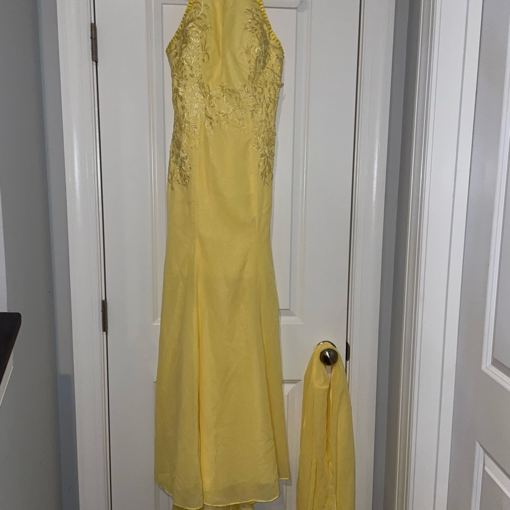 Elegant Yellow Halter Dress